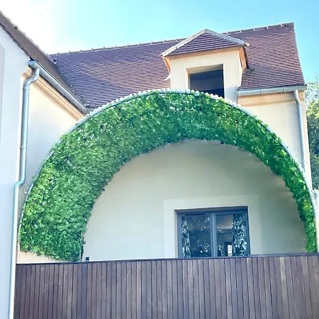 A Sur Oise Villa